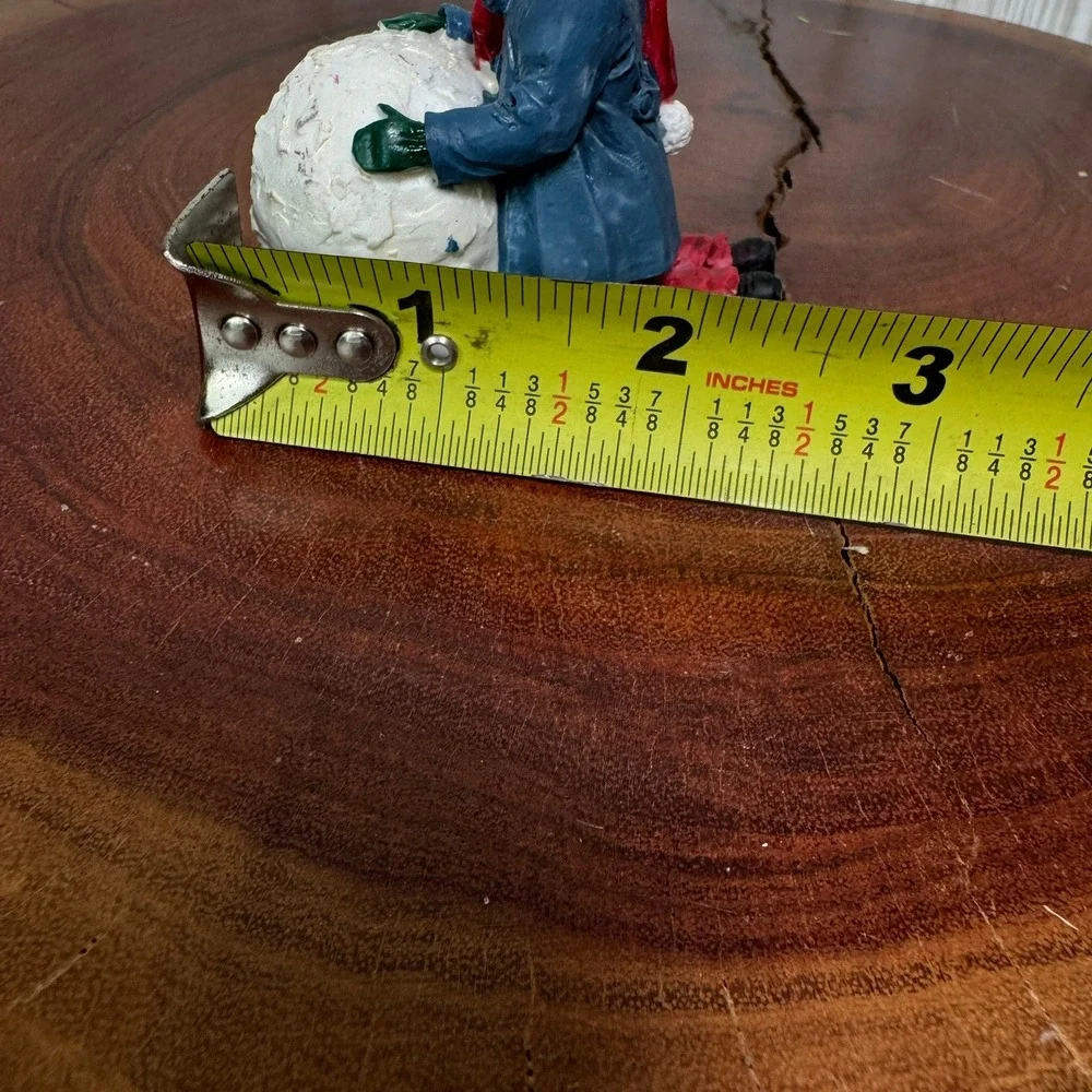N/A vintage resin